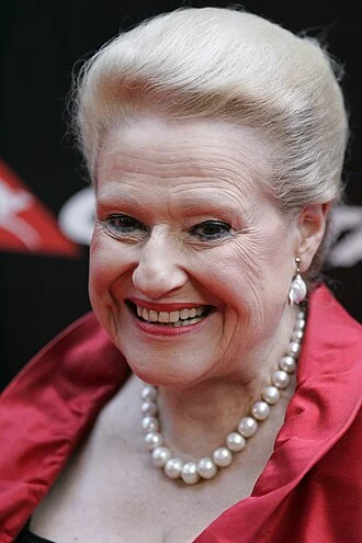 Bronwyn Bishop height profile photo