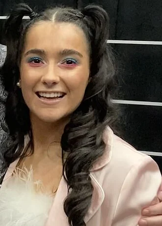 Brooke Scullion height profile photo
