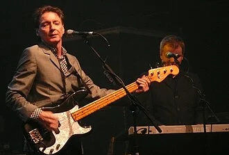 Bruce Foxton height profile photo