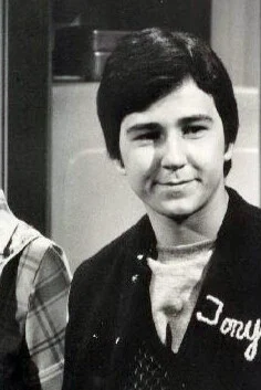 Bruno Kirby height profile photo