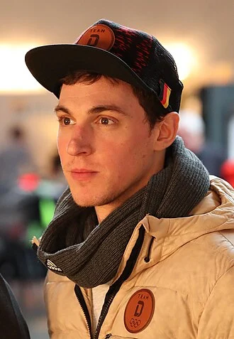 Bruno Massot height profile photo