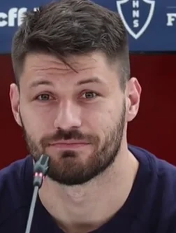 Bruno Petković height profile photo