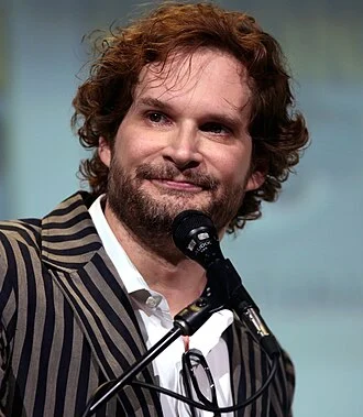 Bryan Fuller height profile photo
