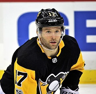 Bryan Rust height profile photo