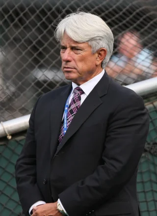 Buck Martinez height profile photo