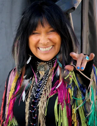 Buffy Sainte-Marie height profile photo