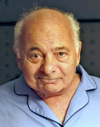 Burt Young height profile photo