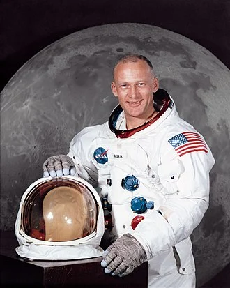 Buzz Aldrin height profile photo