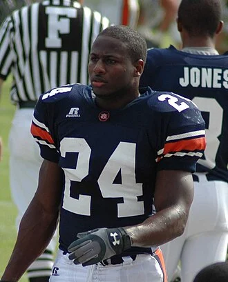Cadillac Williams height profile photo