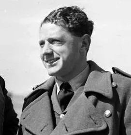 Caesar Hull height profile photo