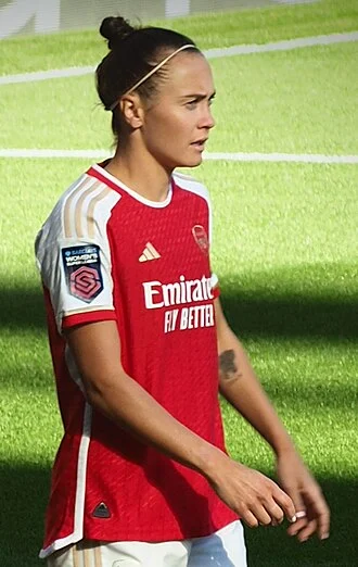 Caitlin Foord height profile photo