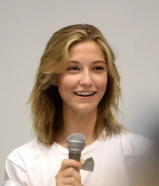 Caitlin Gerard height profile photo