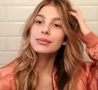 Camila Morrone height profile photo