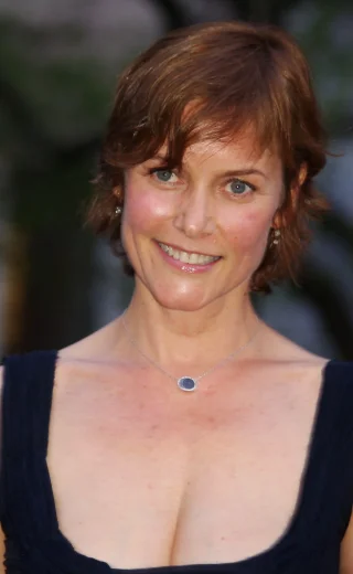 Carey Lowell height profile photo