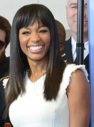 Cari Champion height profile photo