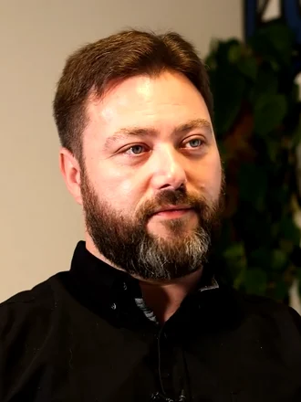 Carl Benjamin height profile photo
