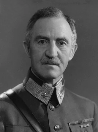 Carl Gustav Fleischer height profile photo