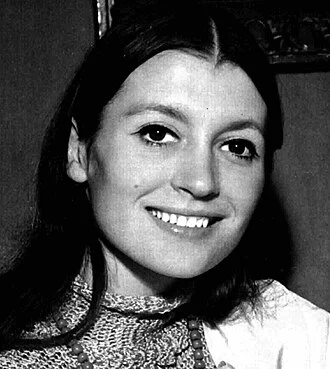 Carla Fracci height profile photo