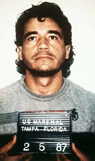Carlos Lehder height profile photo