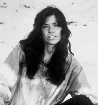 Carly Simon height profile photo
