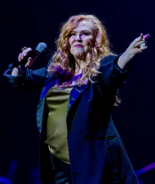 Carol Decker height profile photo