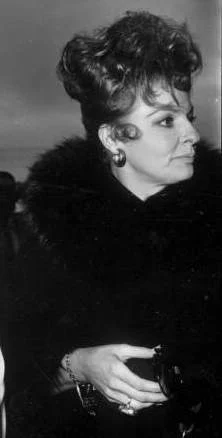 Carole Cook height profile photo