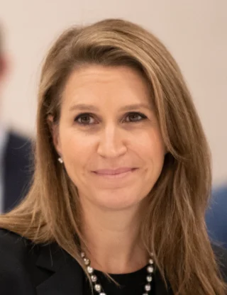 Caroline Mulroney height profile photo