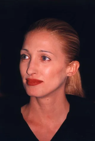 Carolyn Bessette Kennedy height profile photo