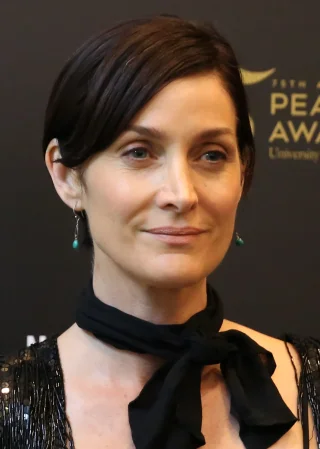Carrie-Anne Moss height profile photo