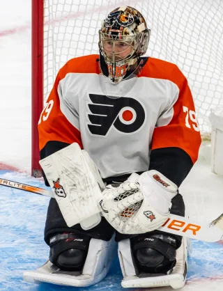 Carter Hart height profile photo