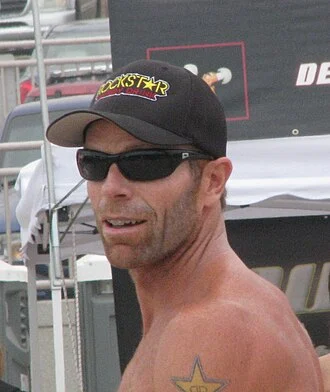 Casey Jennings height profile photo