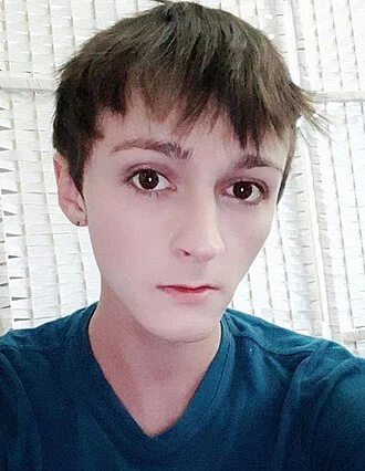 Casey Mongillo height profile photo