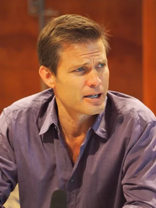 Casper Van Dien height profile photo