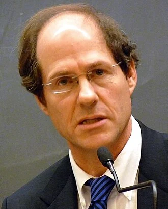 Cass Sunstein height profile photo