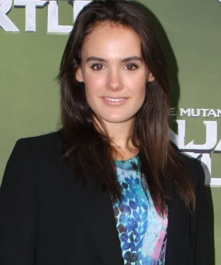 Cassie Howarth height profile photo
