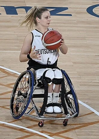 Catharina Weiss height profile photo