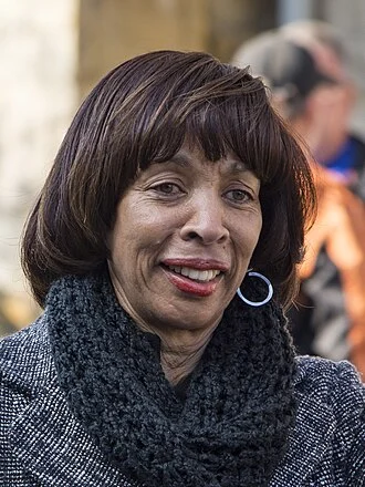 Catherine Pugh height profile photo