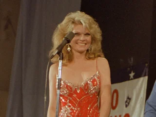 Cathy Lee Crosby height profile photo
