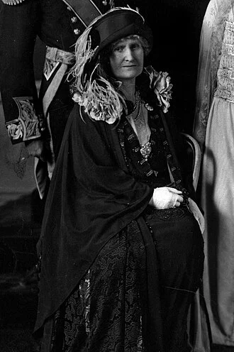 Cecilia Bowes-Lyon, Countess of Strathmore and Kinghorne height profile photo
