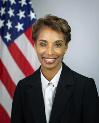 Cecilia Rouse height profile photo
