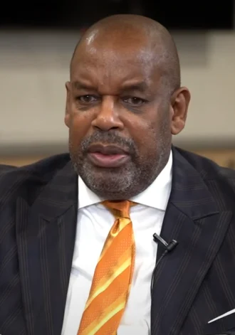 Cedric Maxwell height profile photo