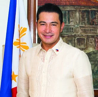 Cesar Montano height profile photo