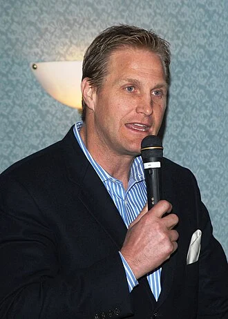Chad Hennings height profile photo