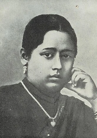 Chandramukhi Basu height profile photo