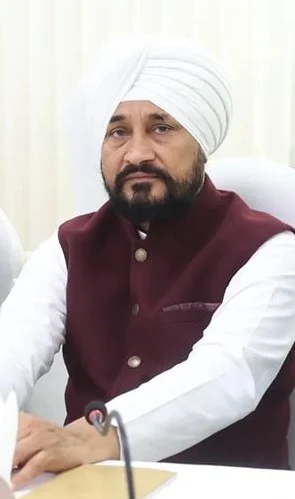 Charanjit Singh Channi height profile photo