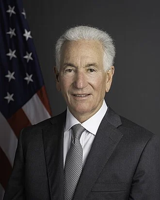 Charles Kushner height profile photo