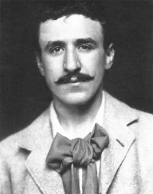 Charles Rennie Mackintosh height profile photo