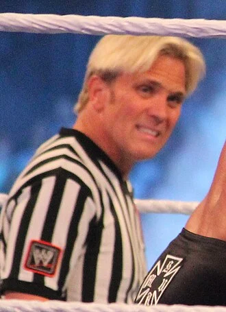 Charles Robinson (referee) height profile photo