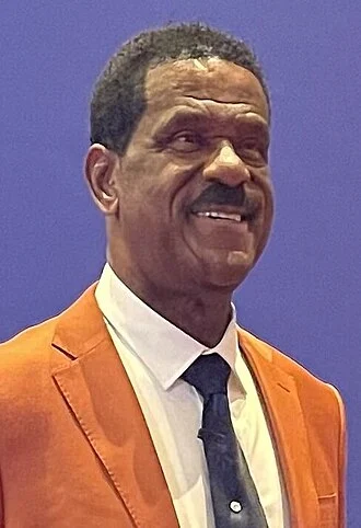 Charles Smith (basketball coach) height profile photo