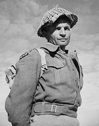 Charles Upham height profile photo